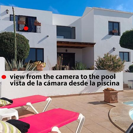 Elvira Hotell Tías Exteriör bild